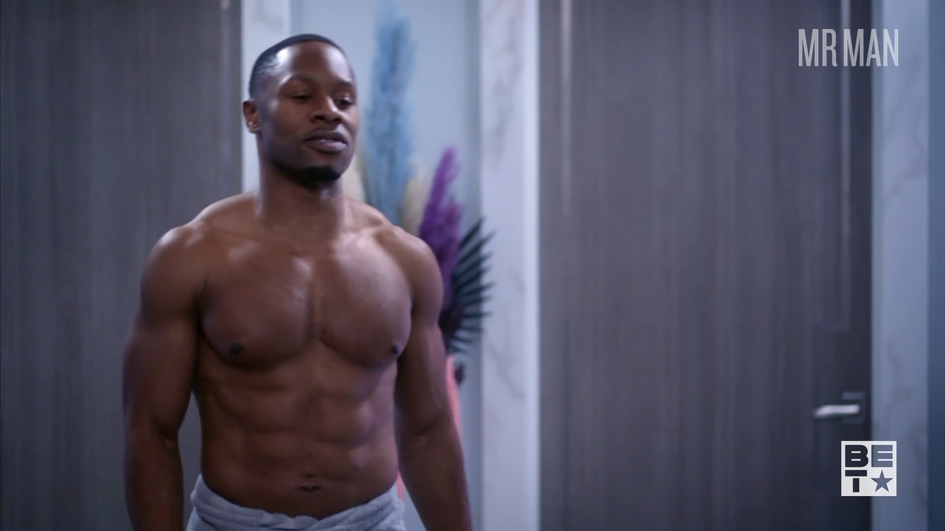 Sexiest Scenes of Gary Marshall Borders from Sistas. Shirtless, bulge, butt. 74663