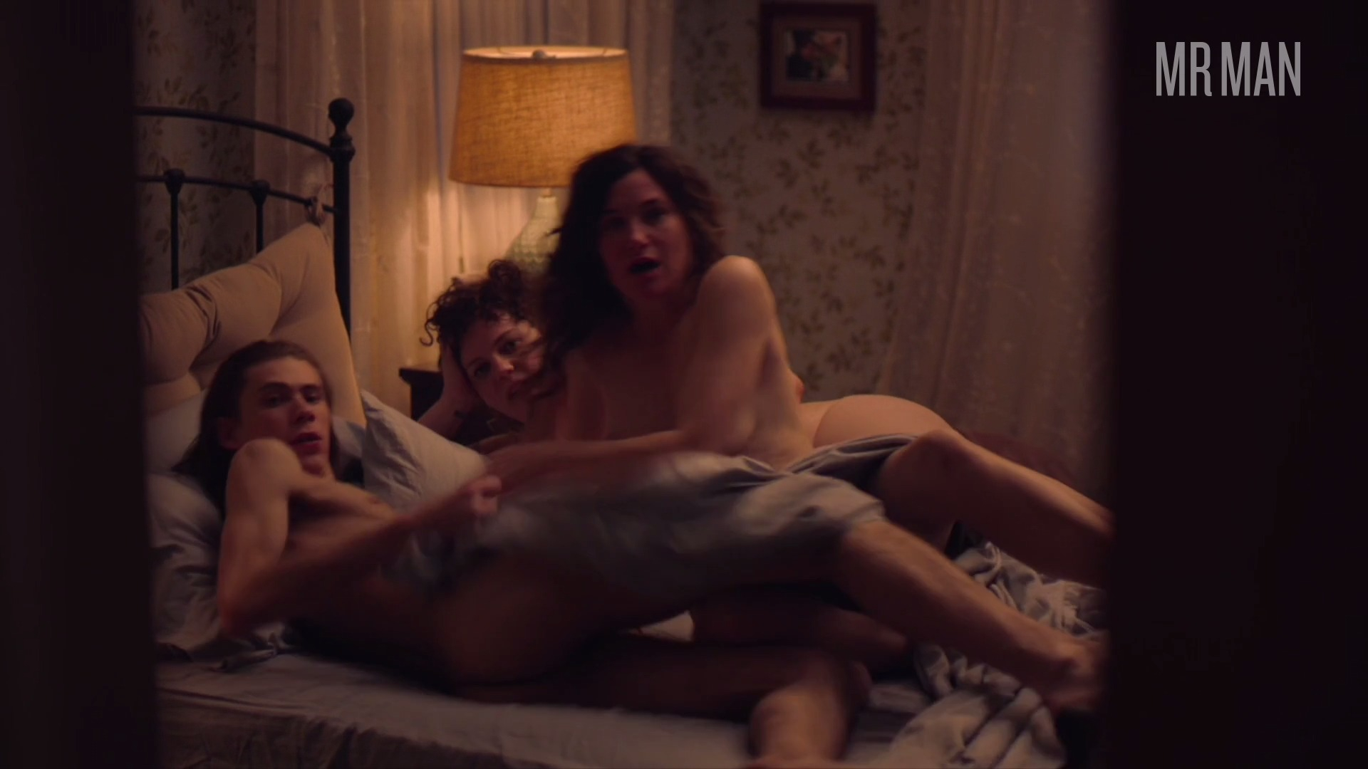 Nudes of Julian Spitzer from Mrs. Fletcher. Butt, Shirtless, Straight, sexy. 43266