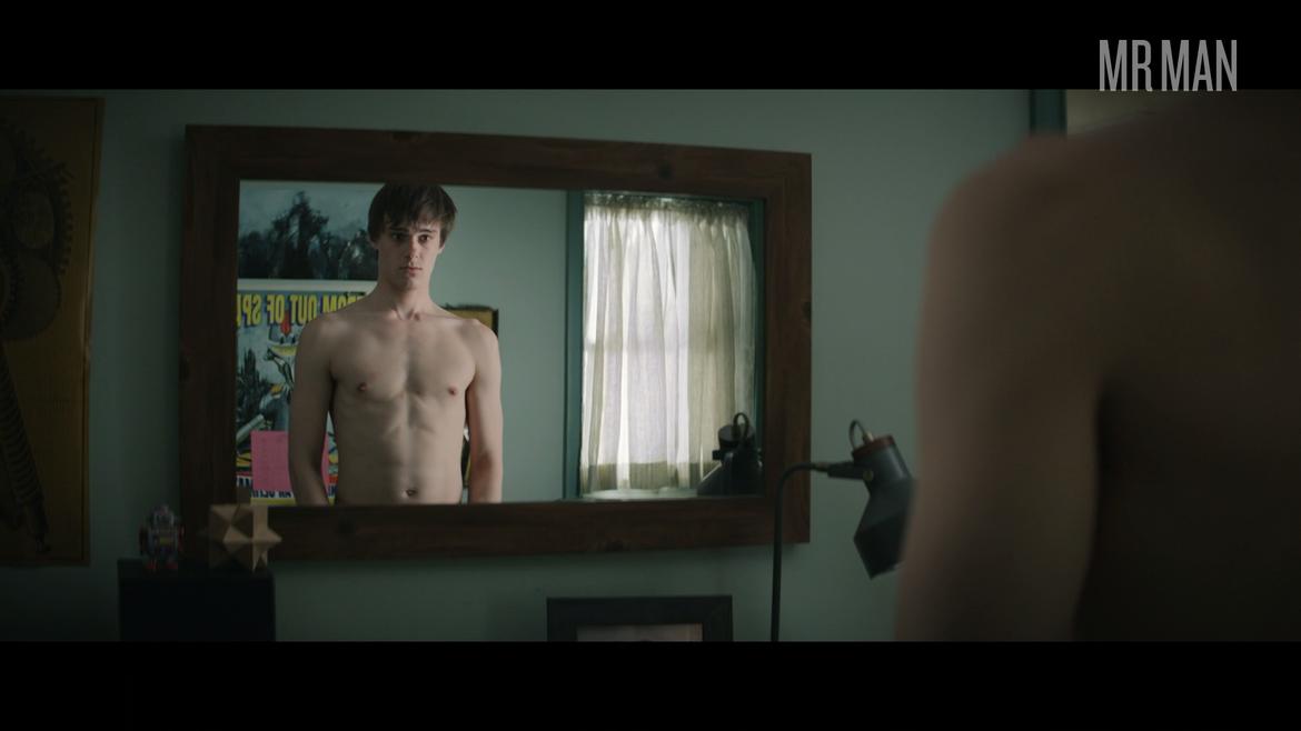 Let It Snow's Sexiest Scenes with Mitchell Hope. Shirtless. 42150