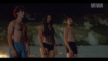Némo Schiffman, Carl Malapa in Mortel (2019-2021) Shirtless Bathing Suit Bulge 62720
