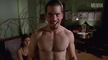 Johnny Green in 100 Girls (2000) Shirtless Sexy Shirtless 44319