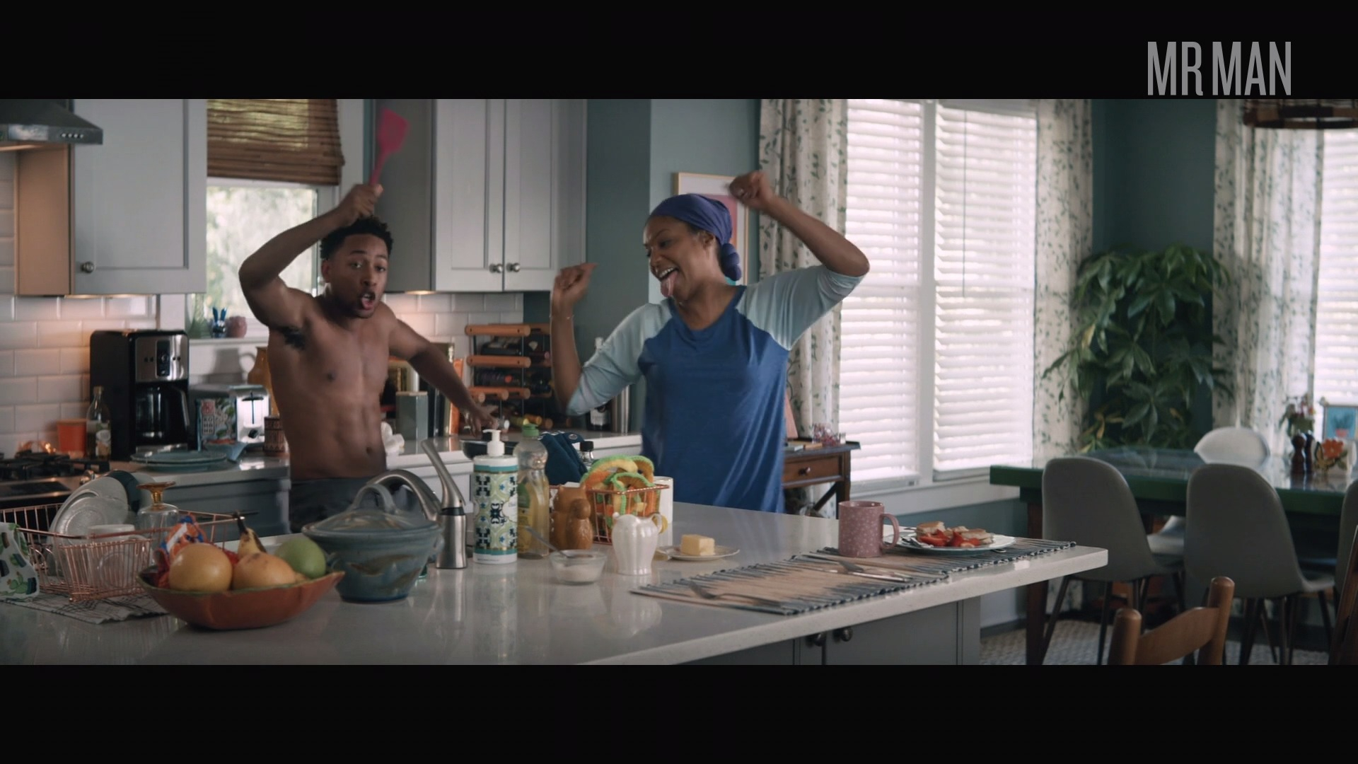 Jacob Latimore in Like a Boss (2020) Shirtless Shirtless Straight 48246