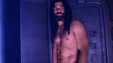 Sexiest Scenes of Andre Layton from Snowpiercer. Shirtless, butt, sexy. 79931