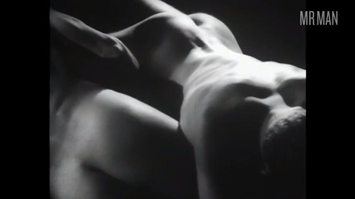 Java Naked as Nude Prisoner / Hand swinging the blossom (uncredited). Butt, Gay, Shirtless. 51603