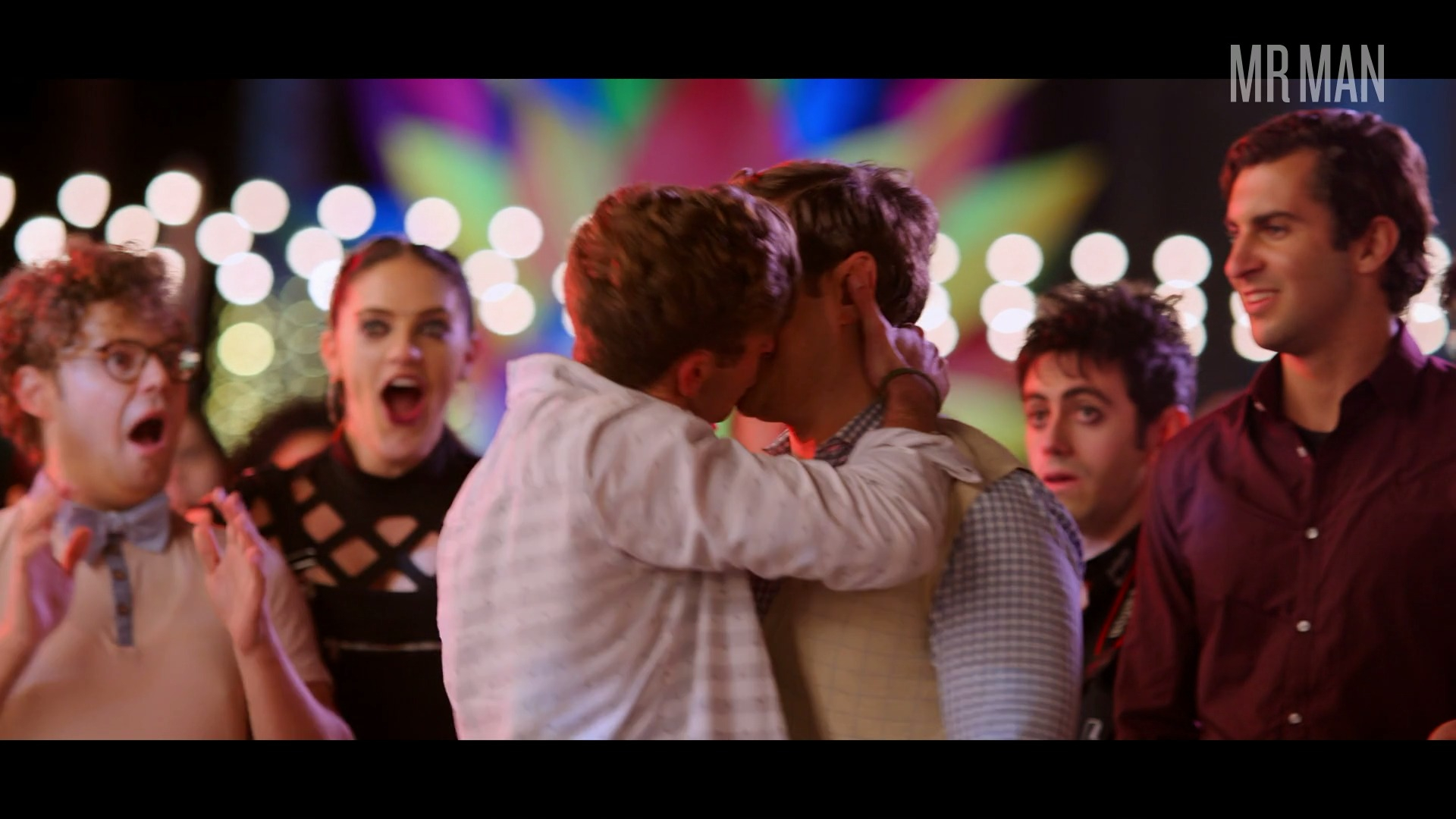 Sexiest Scenes of Ollie from The Kissing Booth 2. Gay, butt. 52085