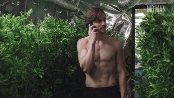 Hottest Mark L. Young Scene in Filthy Rich. Shirtless, straight. 54176