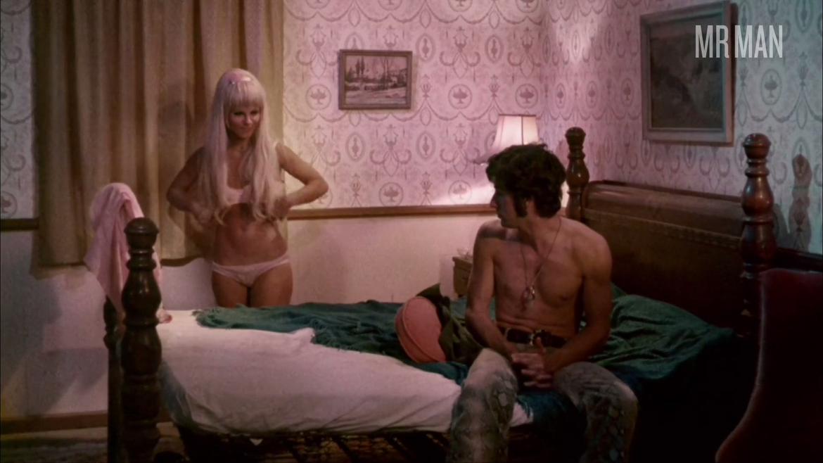 Wayne Crawford in Sometimes Aunt Martha Does Dreadful Things (1971) Shirtless Straight Shirtless Straight 54401