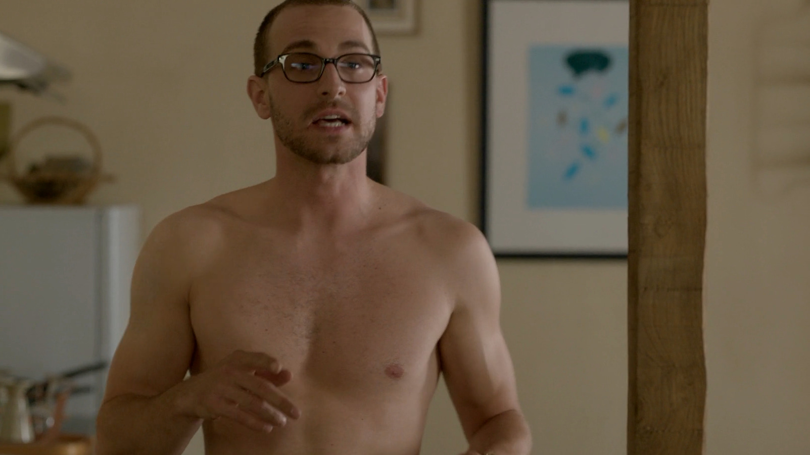 Sexiest Scenes of Thomas from Emily in Paris. Shirtless, Straight. 54515
