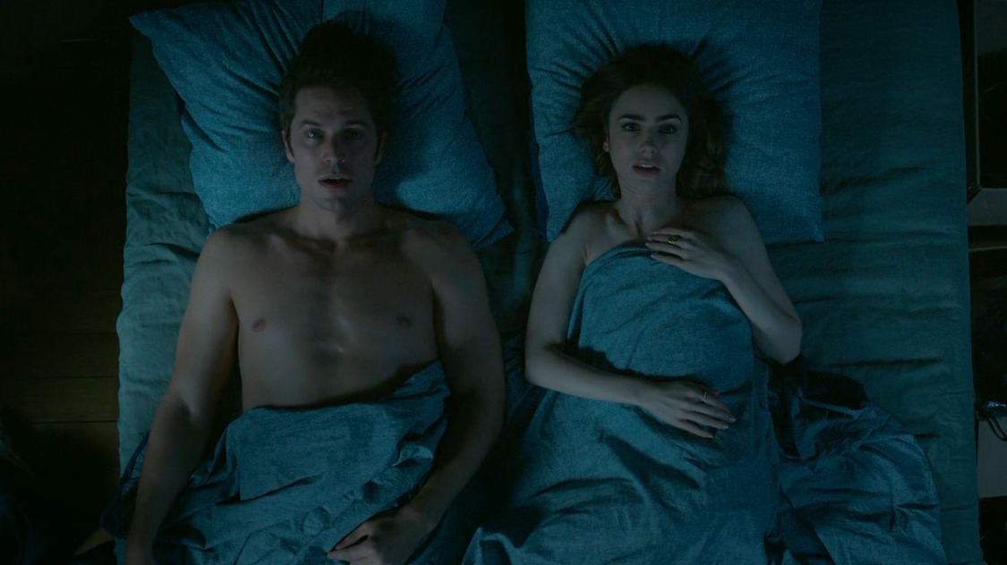 Sexiest Scenes of Gabriel from Emily in Paris. Shirtless, Straight. 54527
