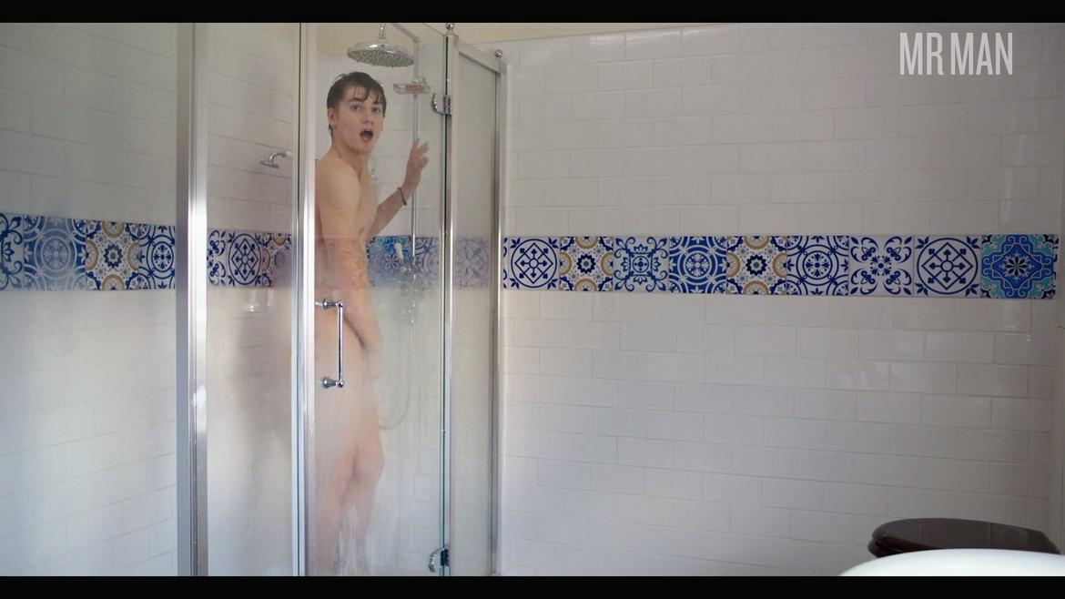 Sexiest Scenes of Maciej from Christmas Survival. Sexy, Shirtless. 55955