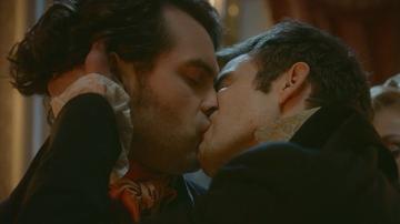 Luke Thompson, Lucas Aurelio in Bridgerton (2020) Gay Butt Gay 79346