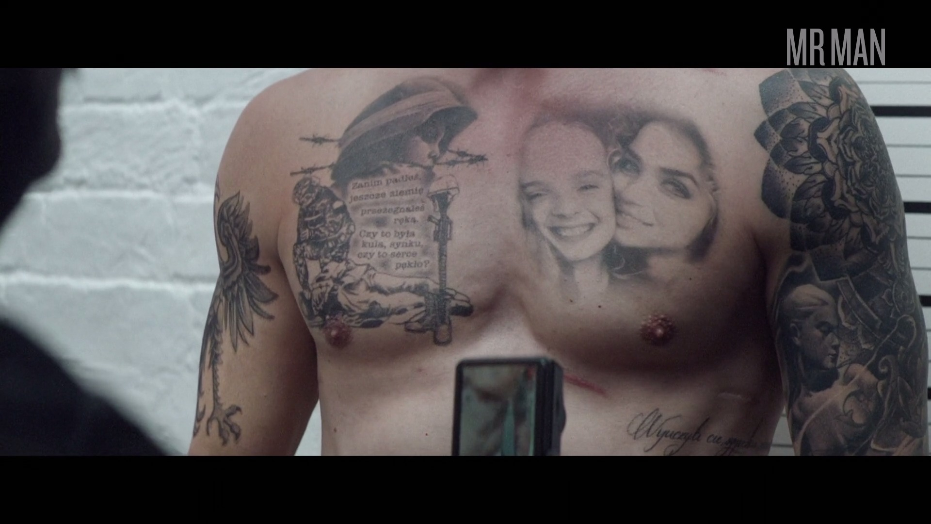 Hottest Joel Kinnaman Scene in The Informer. Shirtless. 58310