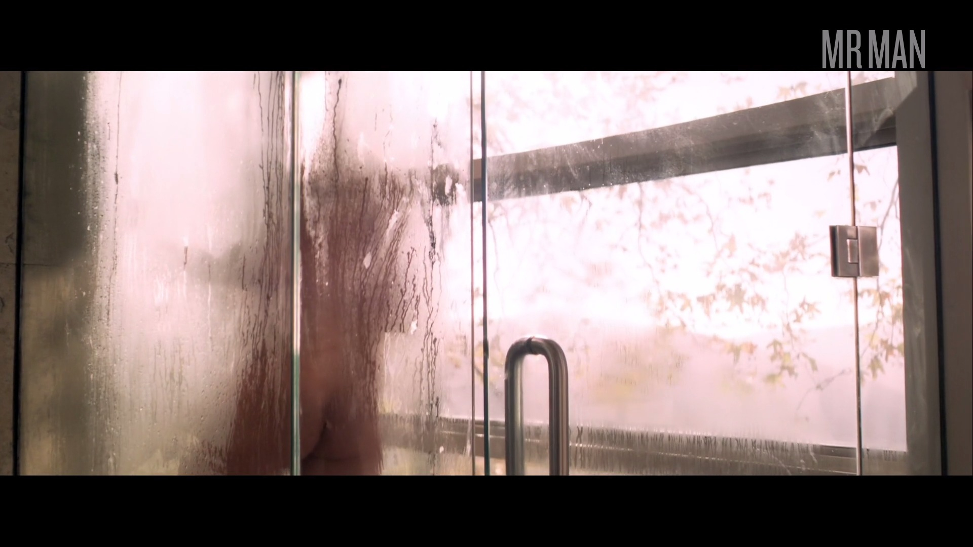 Ed Westwick Nude as Tyler. Butt, Shirtless, bulge, underwear. 58334