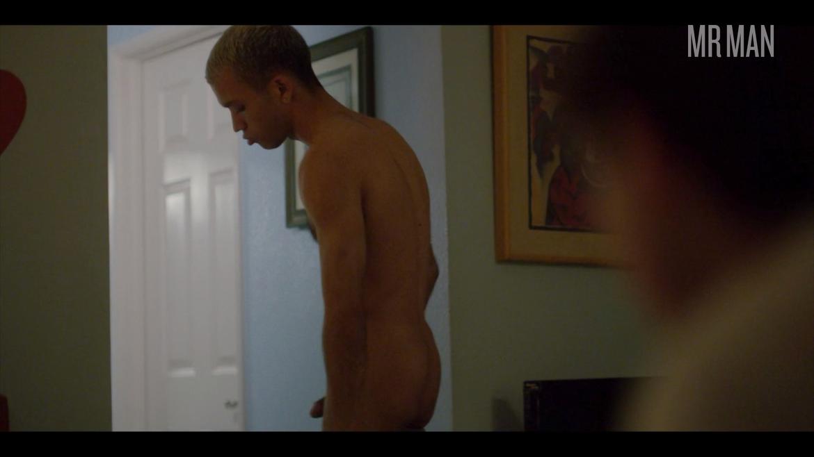 Justice Smith Nude as Chester. Butt, Penis, Shirtless, bathing suit, gay. 62774