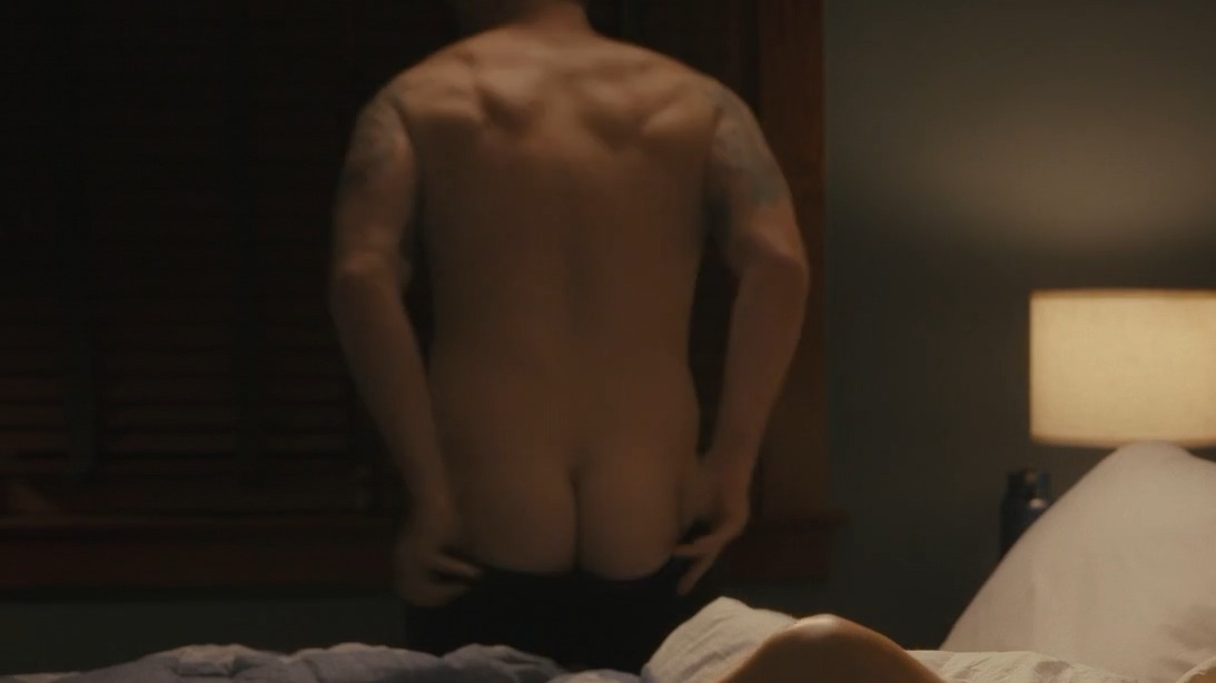 Devon Sawa Naked as Guy from the Bar. Butt, Shirtless, Underwear. 72765