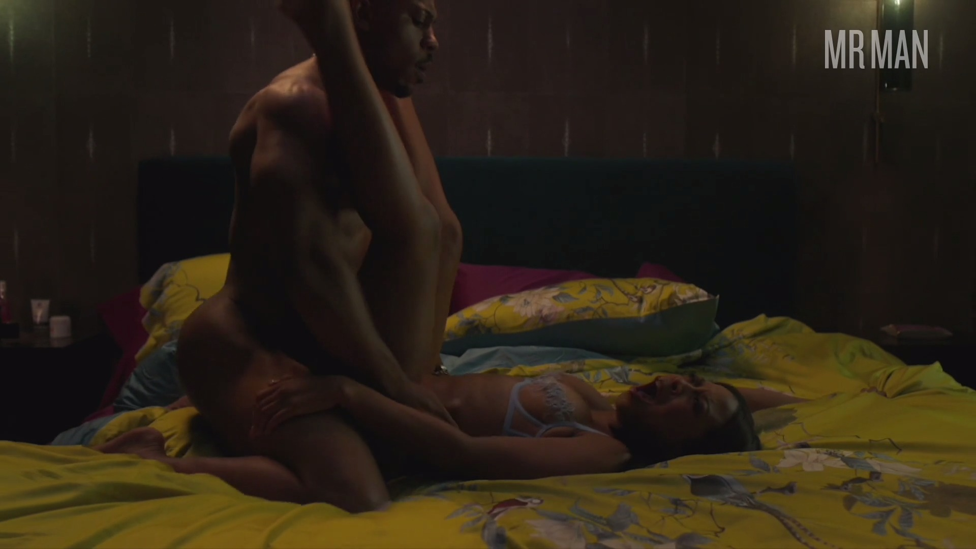 Hottest Ro Boddie Scene in Run the World. Sexy, Shirtless, Straight. 62018