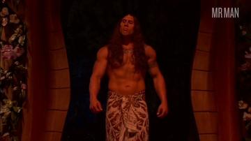 Tanoai Reed in The Stepford Wives (2004) Shirtless Shirtless 61634
