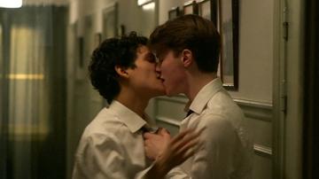 Edvin Ryding, Omar Rudberg in Young Royals (2021-2024) Gay Butt Gay 78475