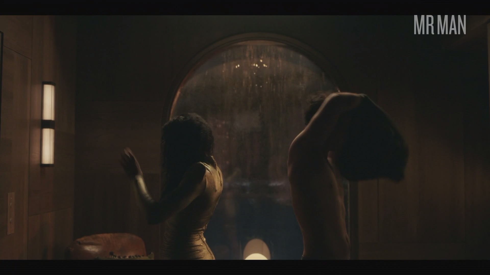 Hottest Eli Brown Scene in Gossip Girl. Shirtless, bathing suit, butt. 62792
