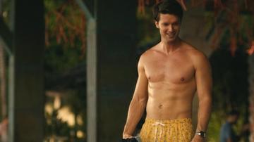 Patrick Schwarzenegger in The White Lotus (2021-2025) Sexy Shirtless Butt Gay 81182