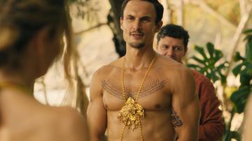 Arnas Fedaravicius in The White Lotus (2021-2025) Shirtless Bulge Butt 81071