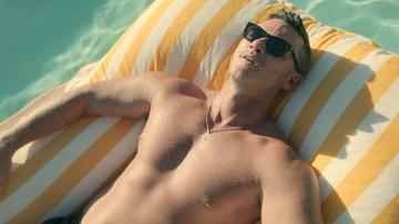 Luke Evans in Nine Perfect Strangers (2021-2025) Shirtless Sexy Shirtless 64719