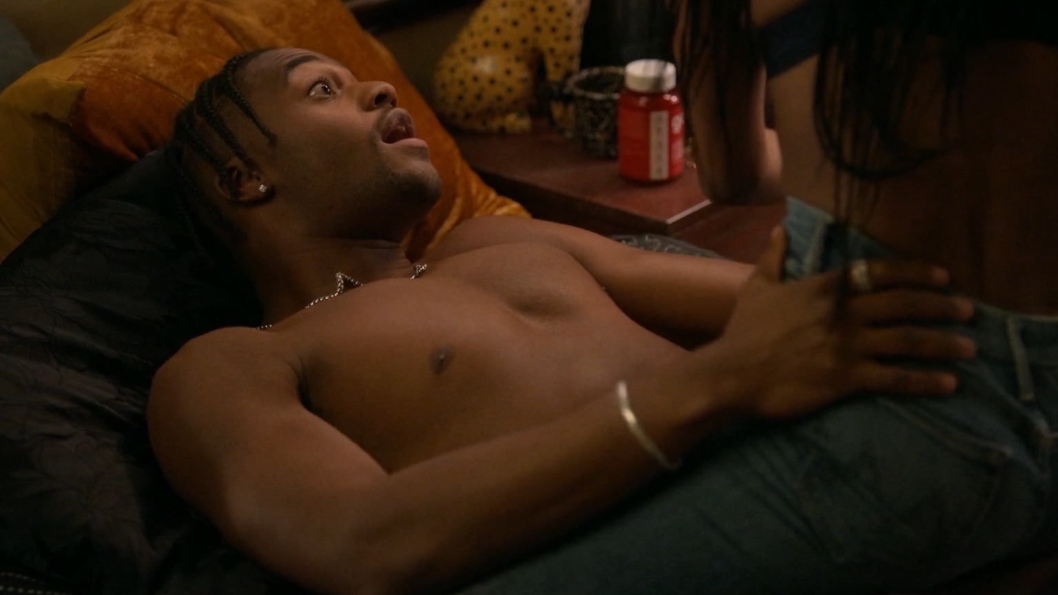 The Sex Lives of College Girls's Sexiest Scenes with Christopher Meyer. Sexy, Shirtless. 67722