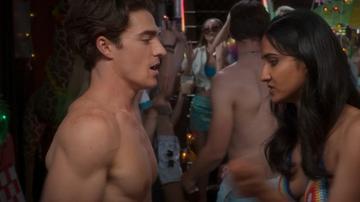 Spencer Neville in The Sex Lives of College Girls (2021-2025) Shirtless Sexy Shirtless 74474
