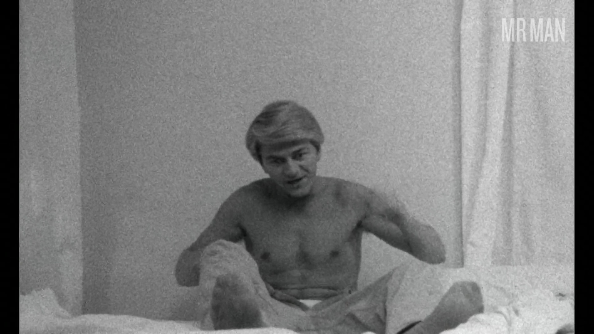 Faces's Sexiest Scenes with Seymour Cassel. Sexy, Shirtless. 67146