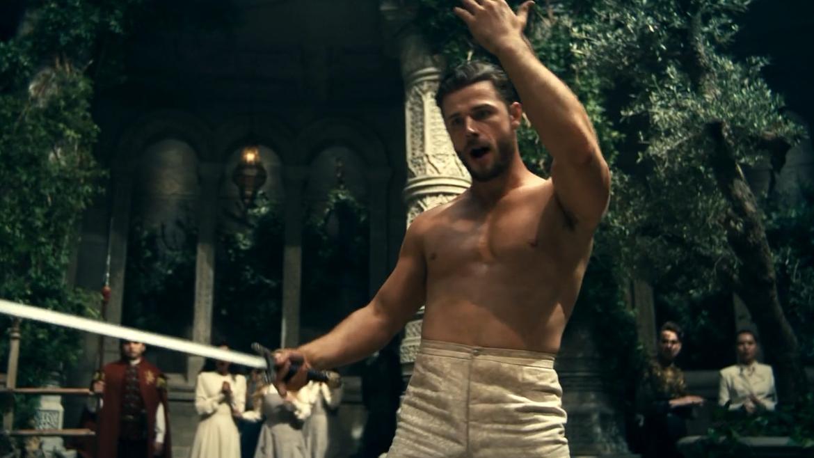 Hottest Gawyn Trakand Scenes. Shirtless. 81255