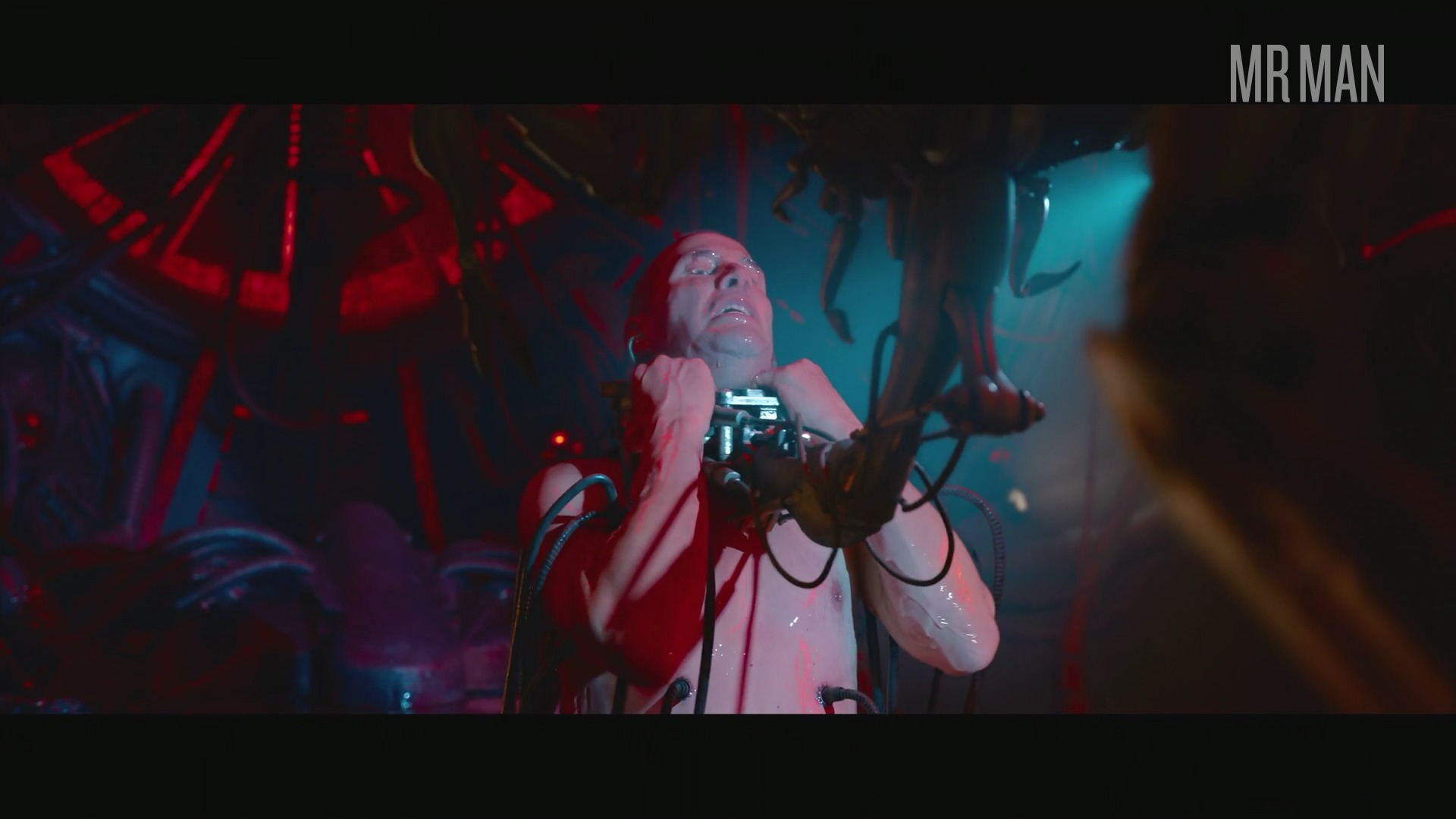 Keanu Reeves in The Matrix Resurrections (2021) Sexy Shirtless Sexy Shirtless 68169