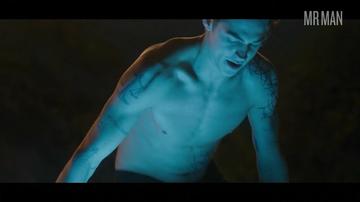 Hero Fiennes Tiffin in After We Fell (2021) Shirtless Underwear Bulge Sexy 68799