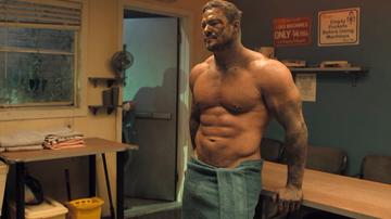 Hottest Alan Ritchson Scene in Reacher. Shirtless, bulge, butt. 81248
