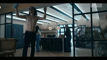 Jared Leto in WeCrashed (2022) Shirtless Shirtless 70608