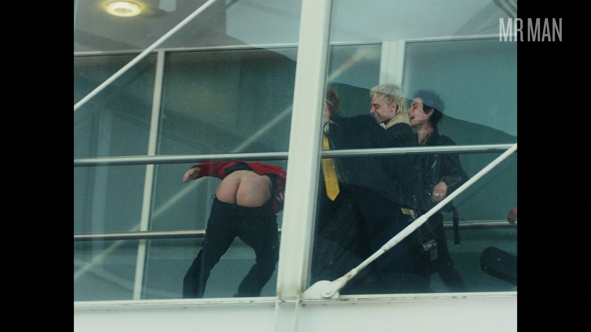Toby Wallace Naked as Steve Jones. Butt, shirtless. 72867