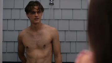 Hottest Christopher Briney Scene in The Summer I Turned Pretty. Shirtless, sexy, straight. 73238