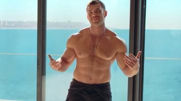 Zane Phillips in Loot (2022-2025) Sexy Shirtless Sexy Shirtless 82814