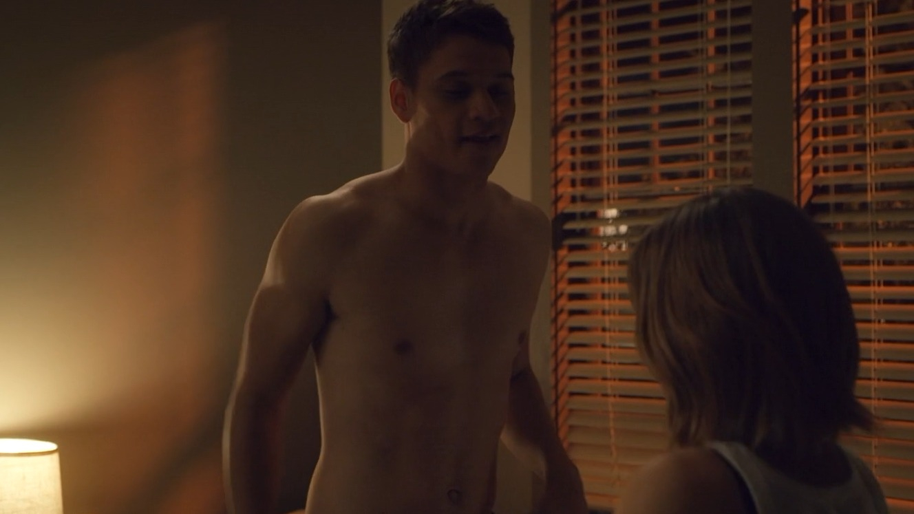Tell Me Lies's Sexiest Scenes with Tyriq Withers. Sexy, Shirtless. 73986
