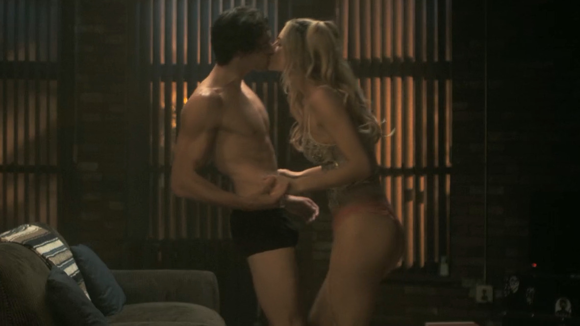 Sexiest Scenes of Alex from Tell Me Lies. Bulge, Shirtless, Straight, Underwear. 83081