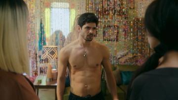 Hottest Leonel Reina Scenes. Shirtless. 74091
