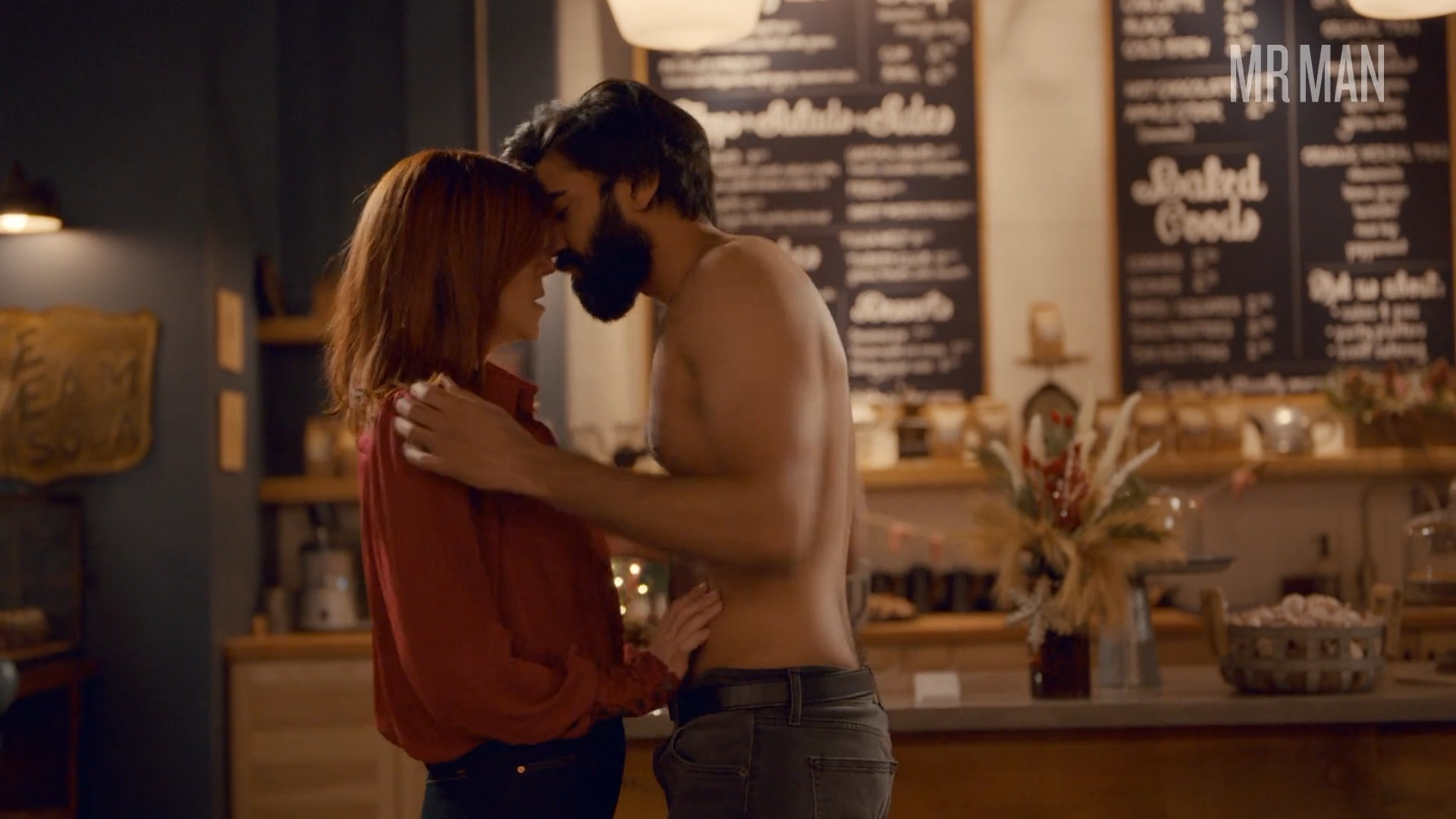 Sexiest Scenes of Joe from Ginny & Georgia. Shirtless. 74777