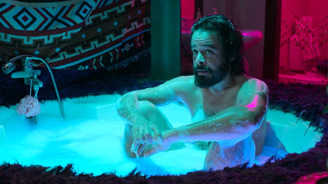No Traces's Sexiest Scenes with Leonardo Ortizgris. Shirtless. 75432
