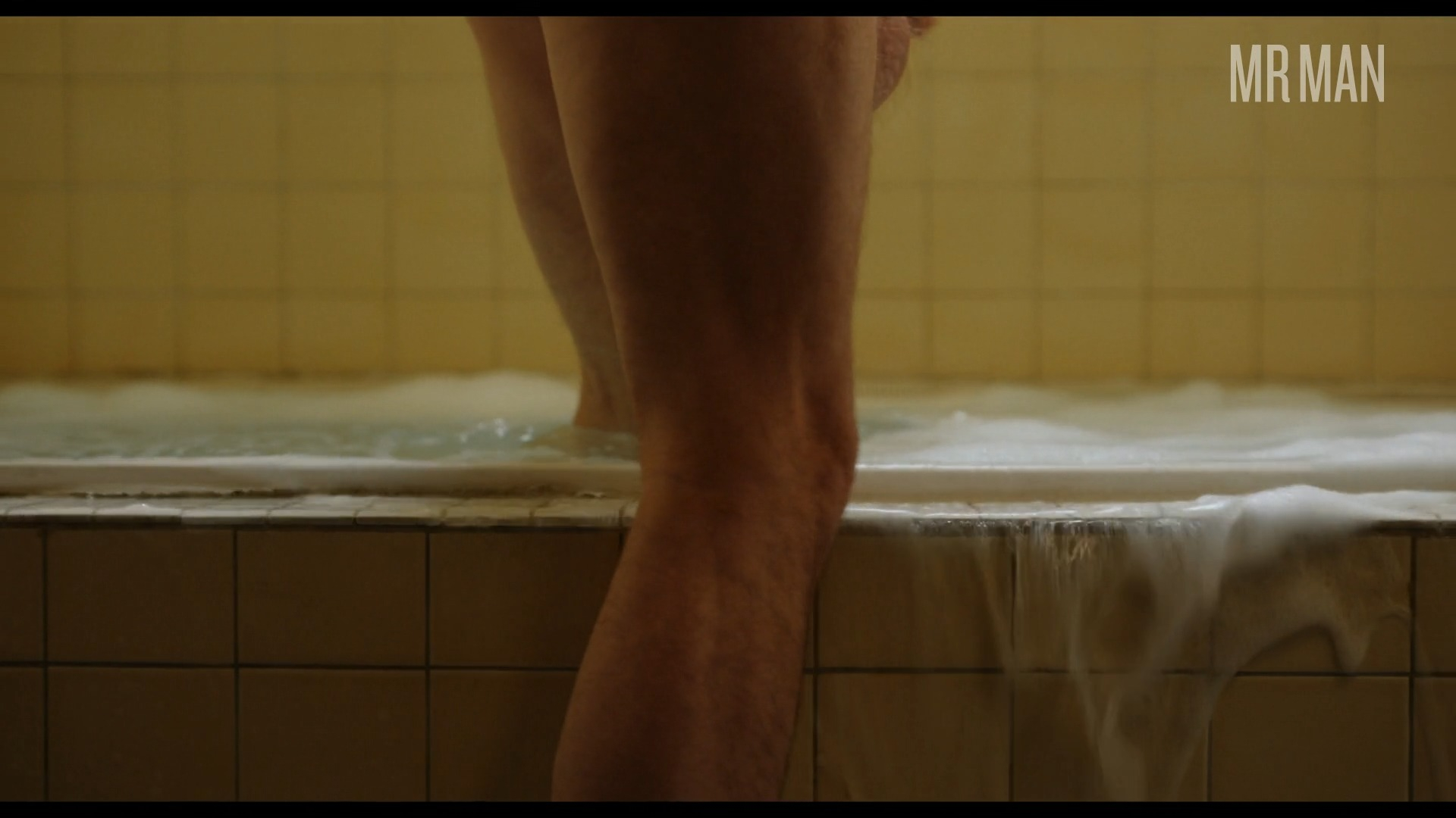 Joaquin Phoenix Nude as Beau Wassermann. Balls, Shirtless, Prosthetic, butt, cgi. 76430