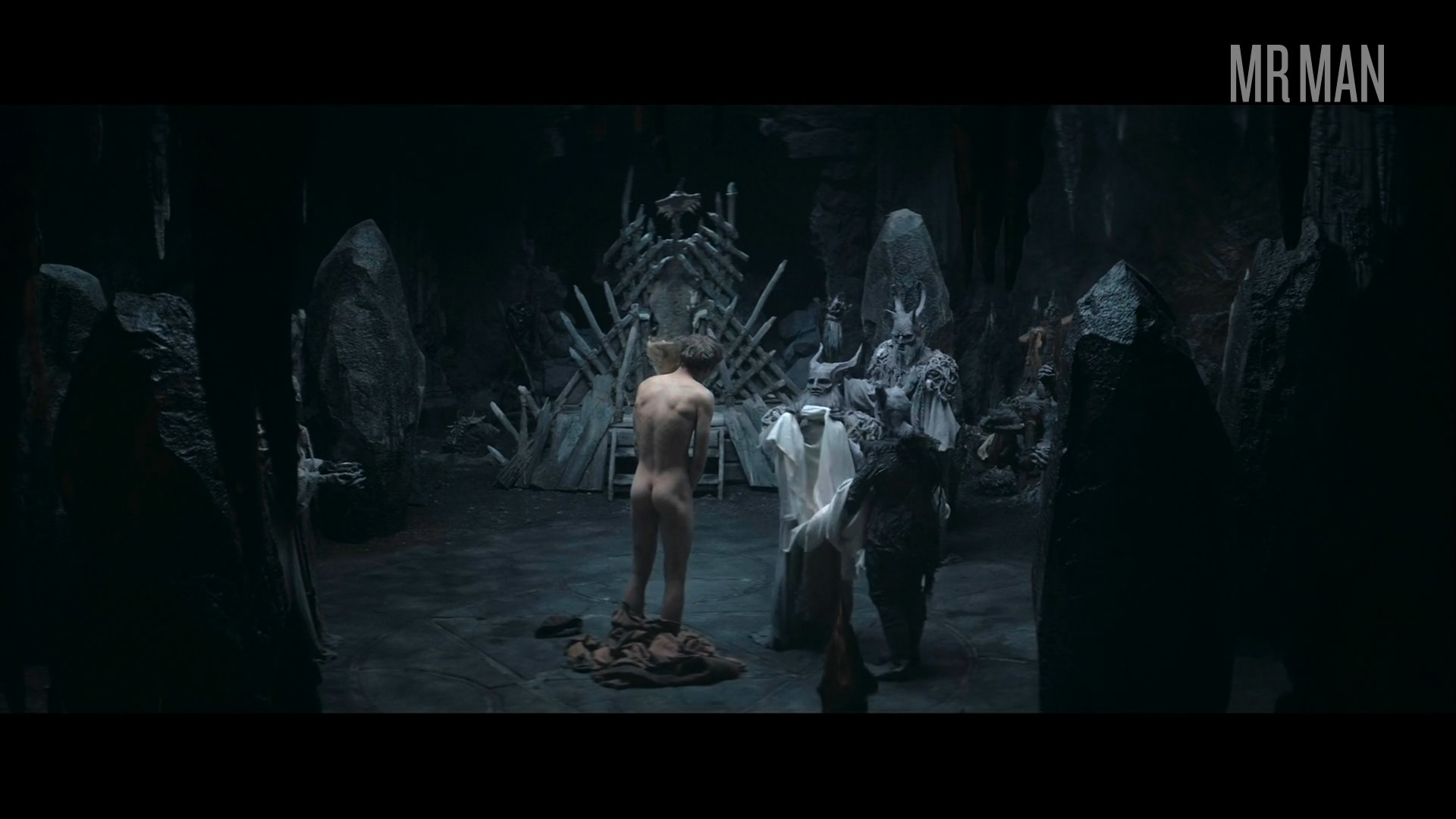 Jacob Fliess Naked as Tanis. Butt, Shirtless. 76083