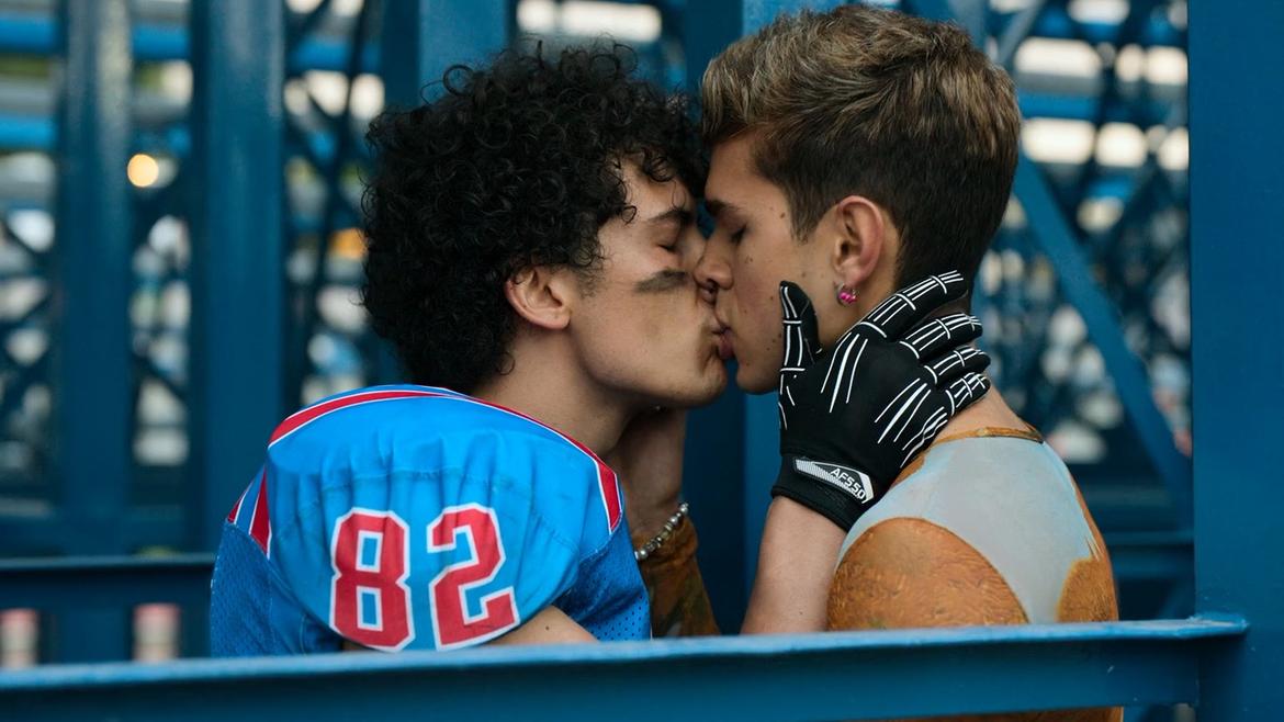 I Love You, and It Hurts's Sexiest Scenes with Pablo Carnes. Gay, shirtless. 76878