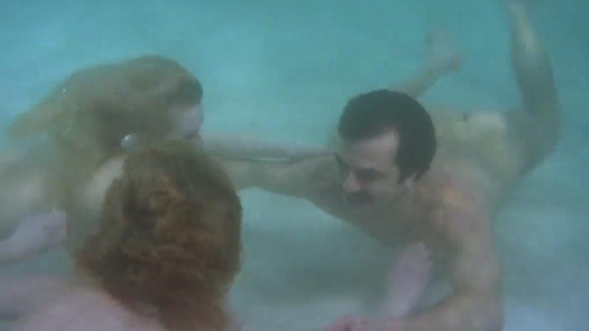 Antonio Cantafora Nude in The Bitch. Butt, Sexy, Shirtless, penis, straight. 76924