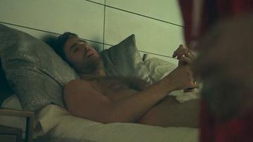 Oliver Jackson-Cohen in Wilderness (2023) Shirtless Sexy Straight Sexy Shirtless 76944