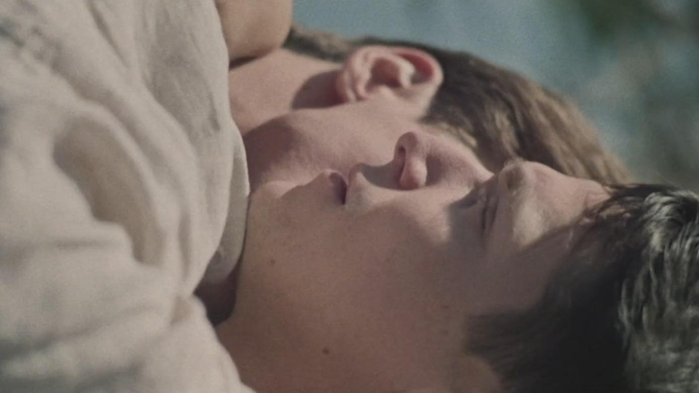 Hottest Daniel Krmpotic Scene in Albatross. Gay, shirtless. 77030