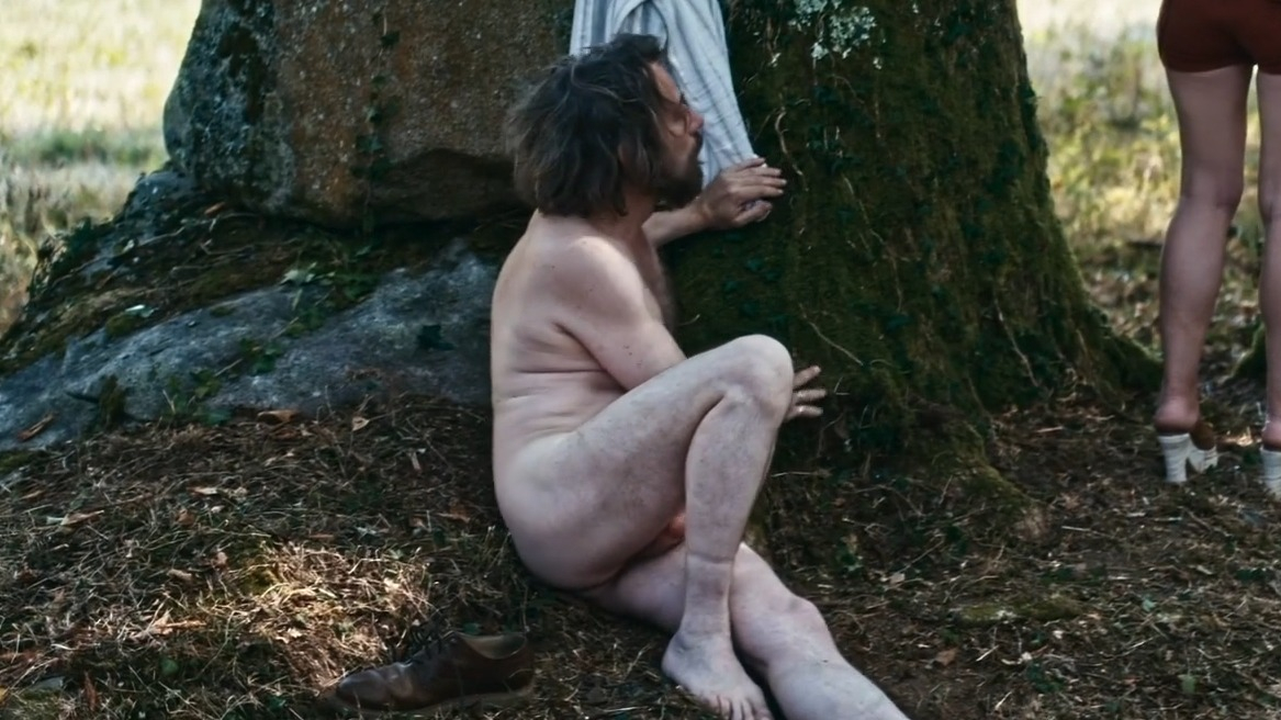 Mathieu Amalric Naked in Tralala. Balls, Butt, Shirtless. 77185
