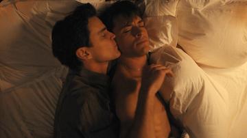 Matt Bomer, Jonathan Bailey in Fellow Travelers (2023) Gay Shirtless Bulge Butt 77588